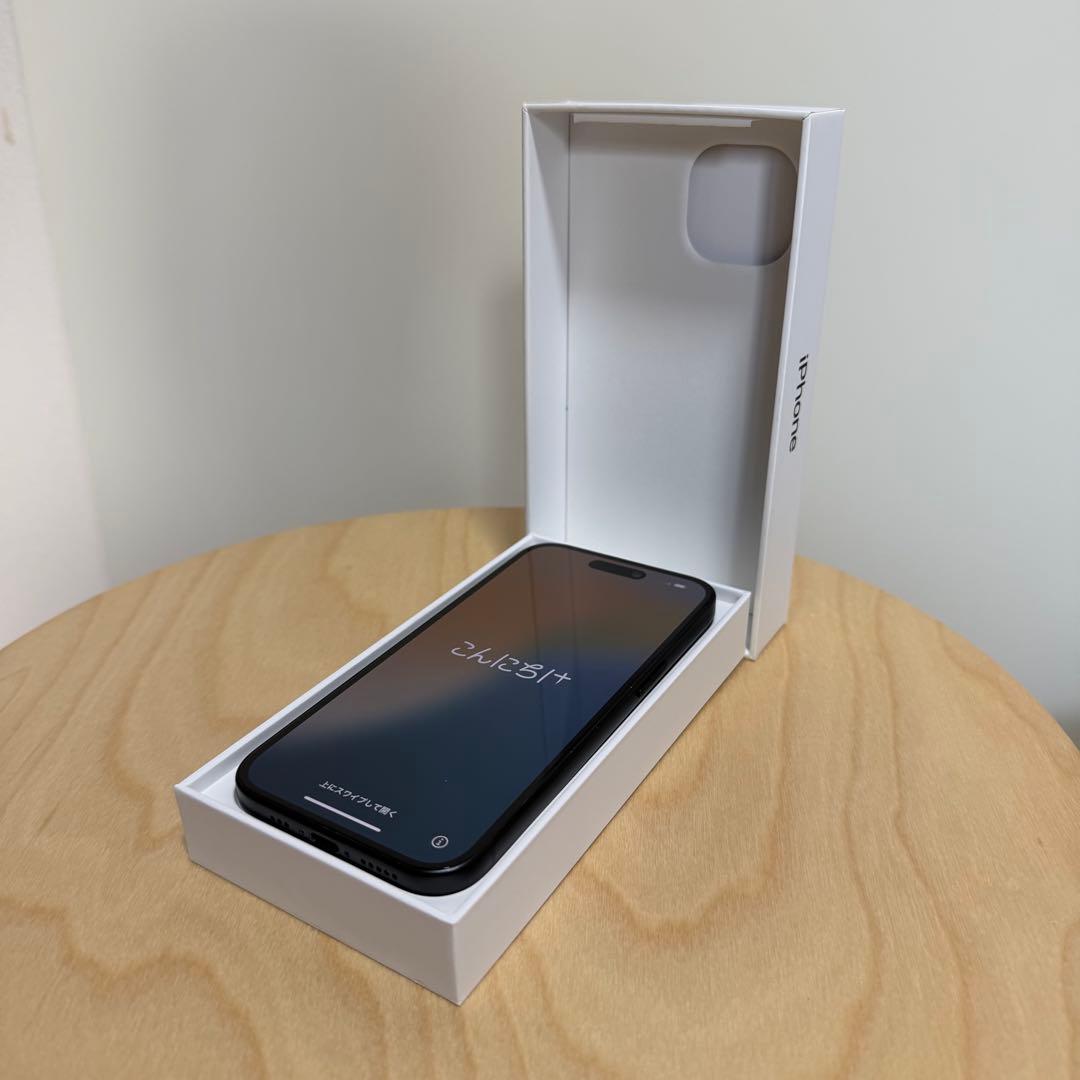 iPhone 15 ブラック 256GB SIMフリー