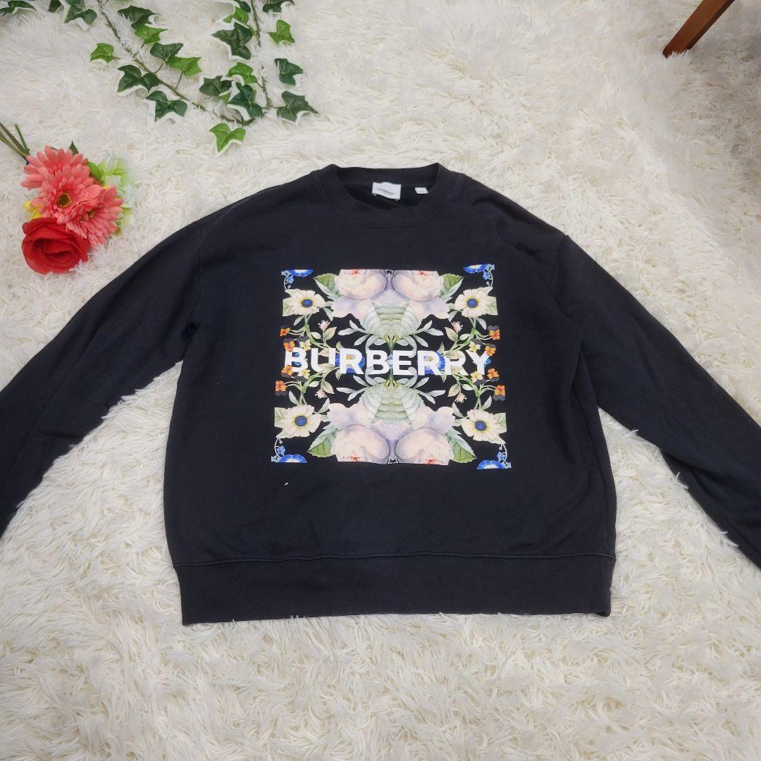 BURBERRY　ブラック　ロゴ　お洒落　トレーナー　スウェット　パーカー