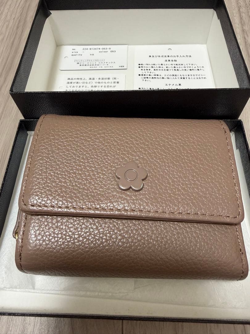 MARY QUANT ペインティングデイジー　ミニウォレット