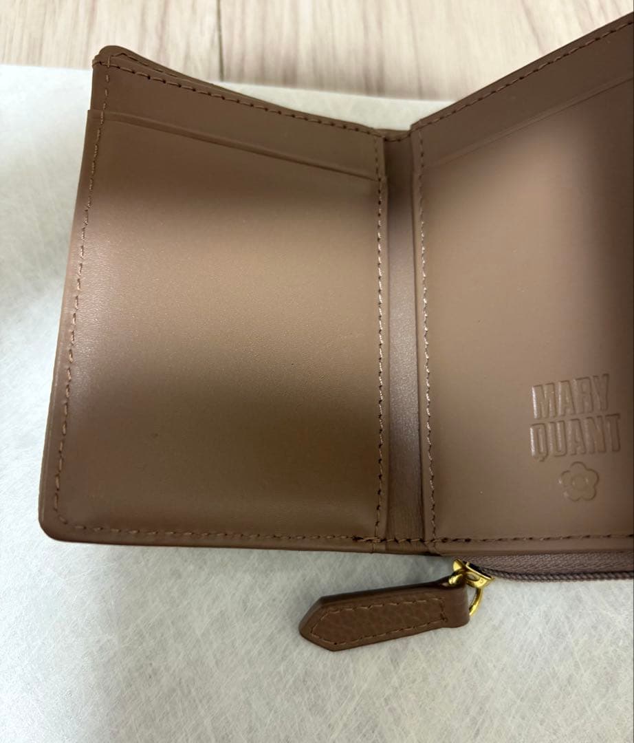 MARY QUANT ペインティングデイジー　ミニウォレット