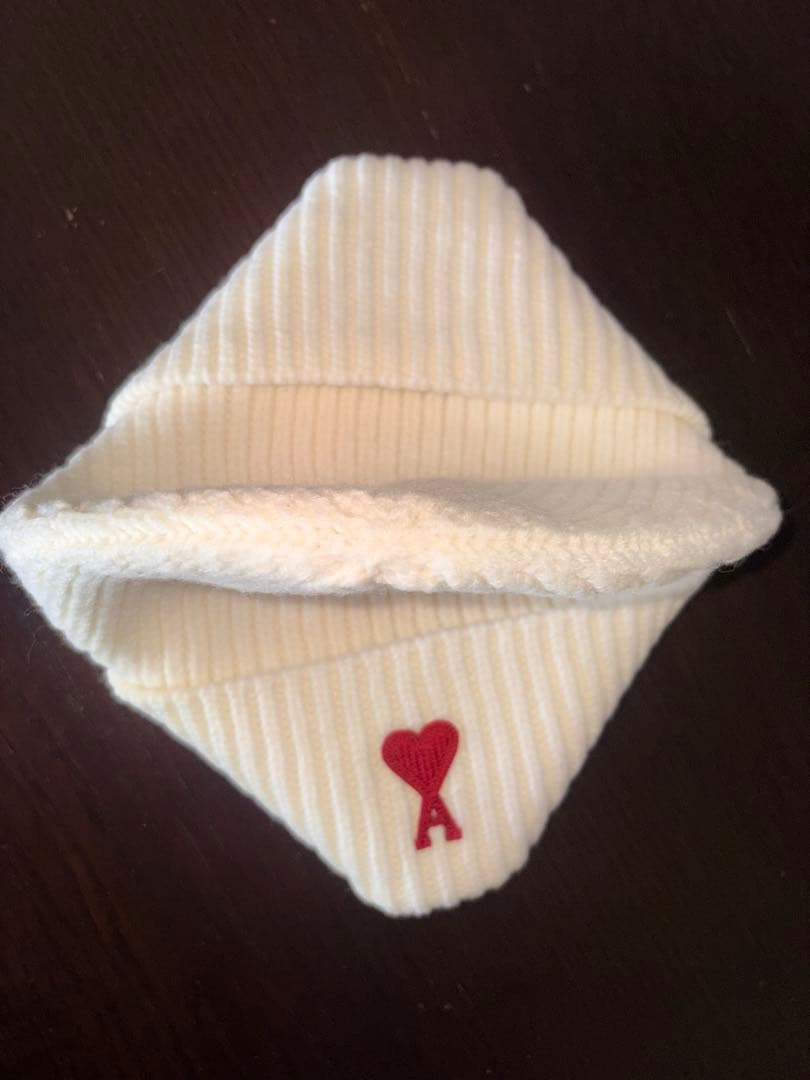 ✨️新品未使用✨️アミパリス ビーニーニット帽 ホワイト 男女兼用 ウール 巾着付き