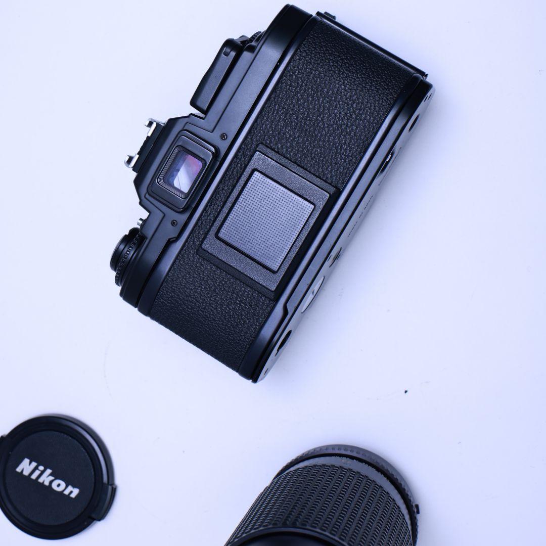 フィルムカメラ Nikon FG　黒 レンズ2本電池付き