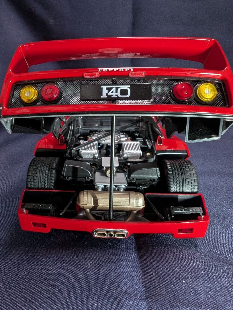 京商　Ferrari F40 1/18　スケールモデル(RED)08411R
