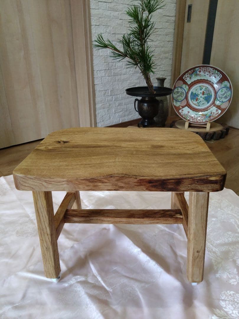 栗の木の椅子➕️カッティングボードのセット　ねこさんになります❕