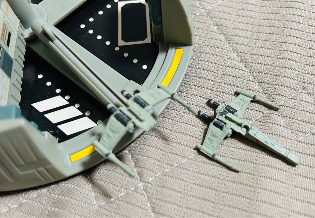 スターウォーズ　ミニチュアフィギュア　ルーク　レイア　ハンソロ　ダースベイダー等