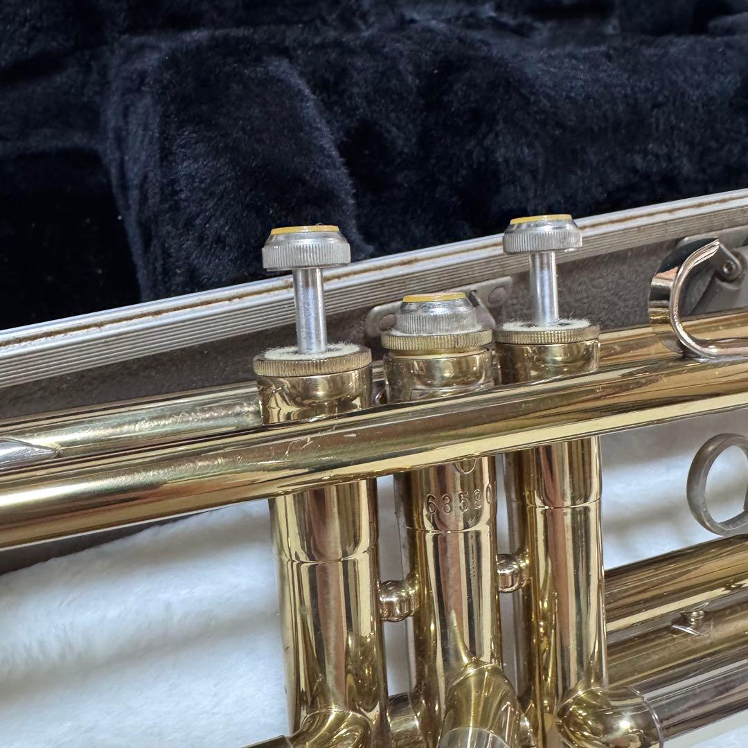 Buescher 930 トランペット 本体 ケース付き B5070 ゴールド