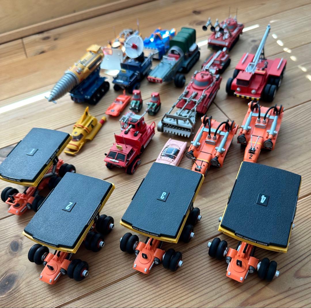 サンダーバード2号＆救助メカ　プラモデル 1/144スケール デアゴスティーニ