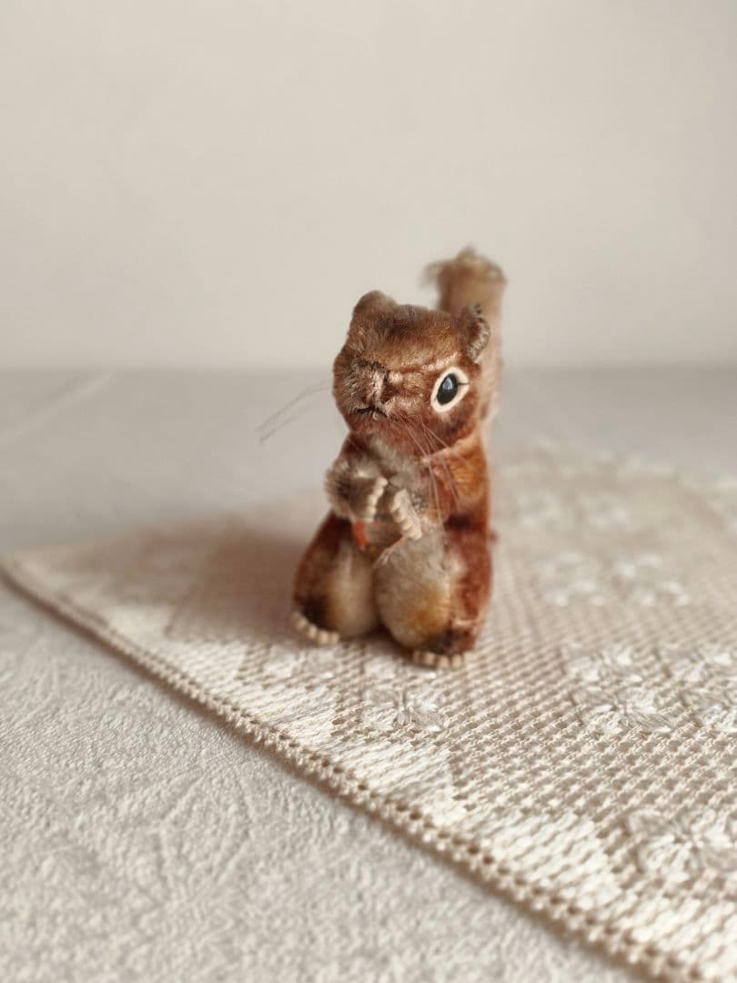 【ひまわりさま】vintage ♡ フランスに憧れている リスちゃん