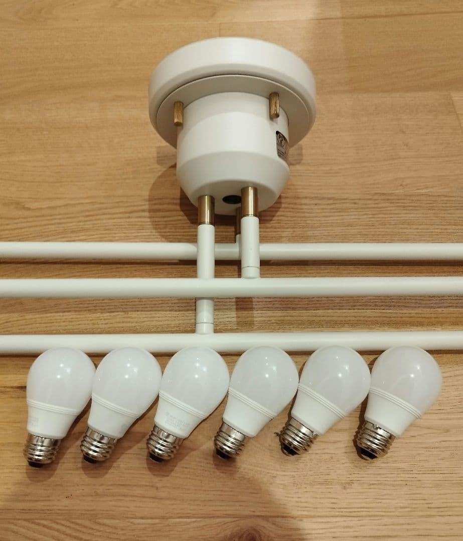 キムリック　シーリングライト　ホワイト　電球付き