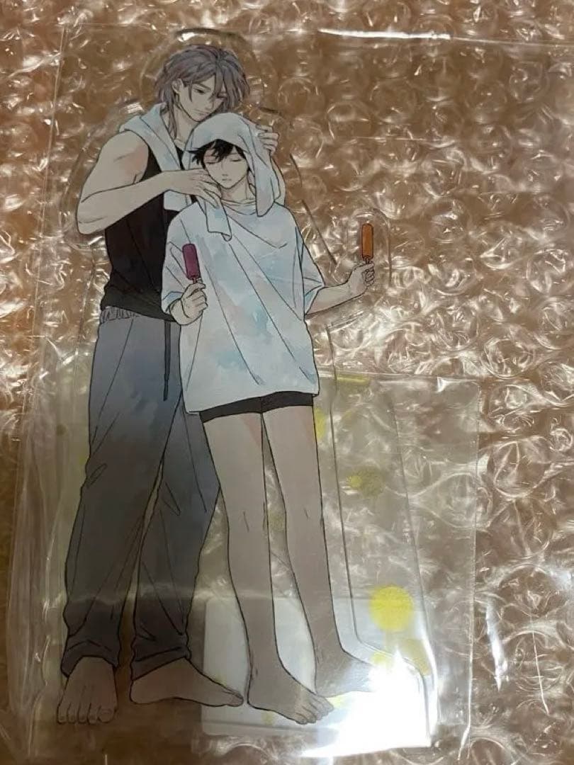 タカラのびいどろ プリズムチャンス アクスタ 缶バッジ チャーム おまんじゅう