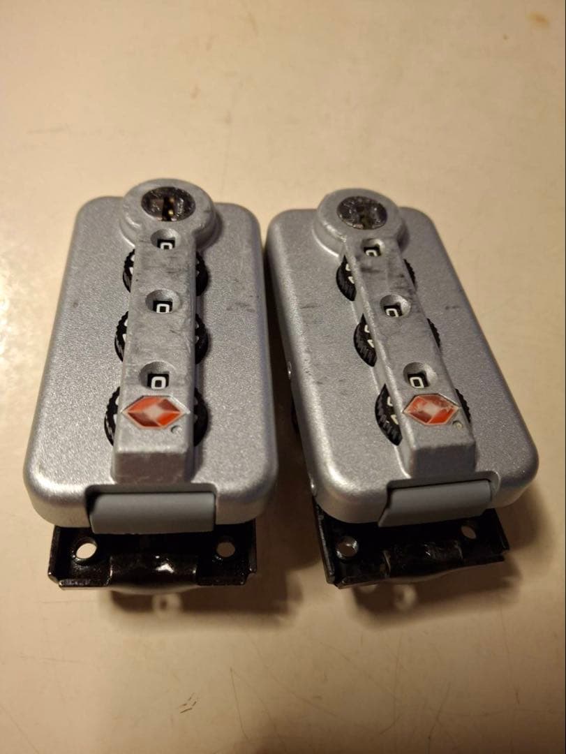 リモワ　パイロット　TSA ロック　2個セート