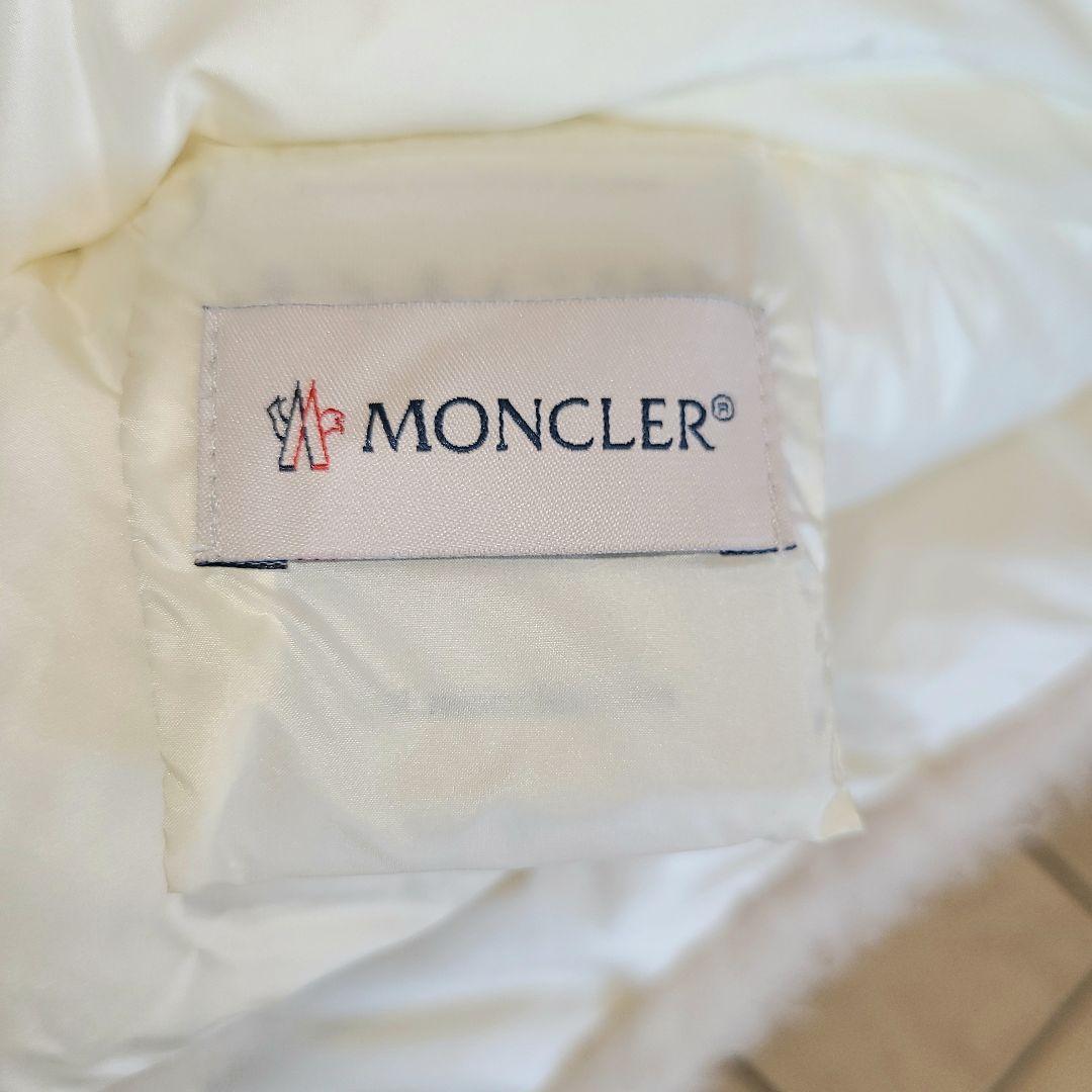 モンクレール　ダウンマフラー アイボリー