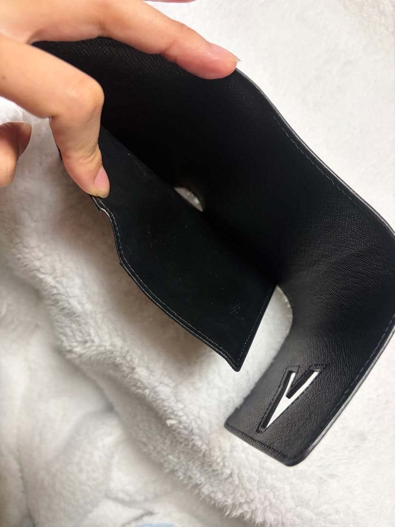 にゃんママページ　LOUIS VUITTON ブラック 三つ折り財布