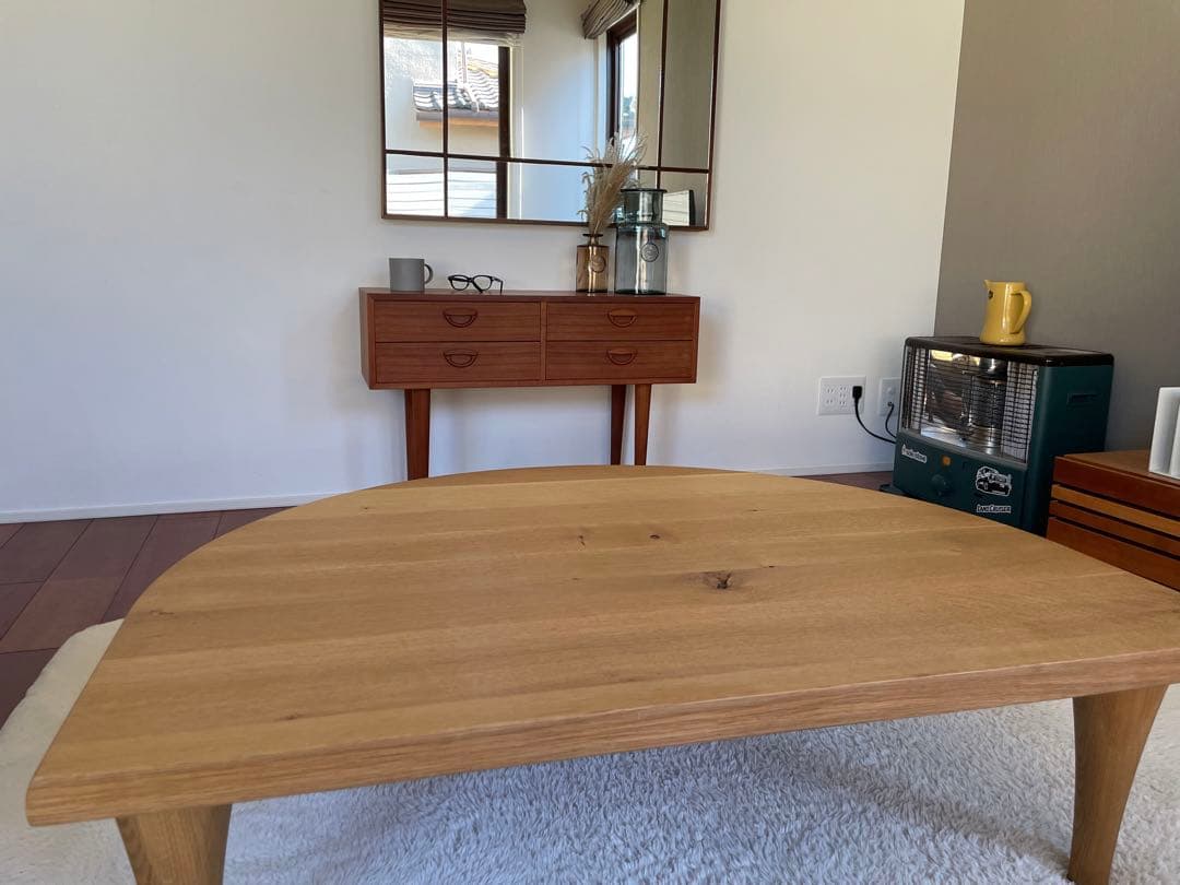 yuri⭐︎yuri　飛騨産業　　森のことば　半円形3本脚　無垢