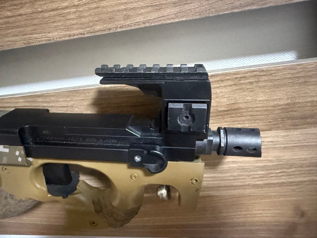 東京マルイ　P90 TR 電動ガン カスタム品プレジション風カット　perun他