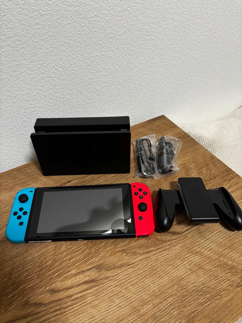 Nintendo Switch 美品　使用期間1年ほど