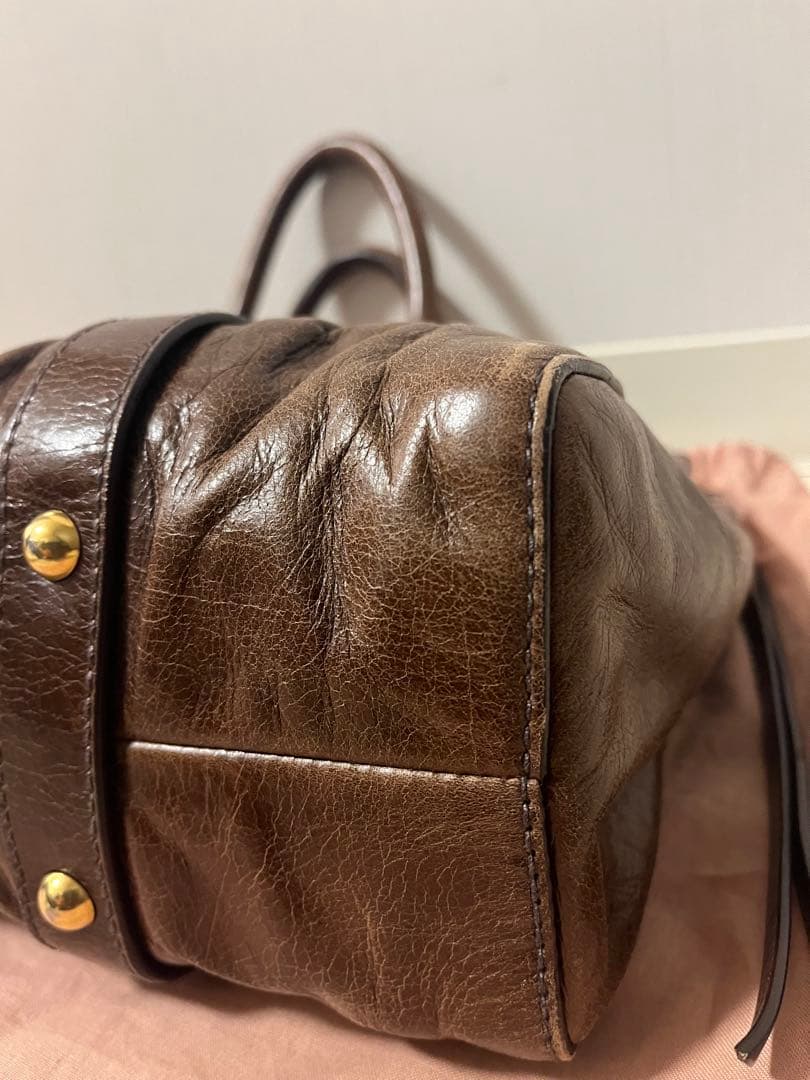 MIU MIU ブラウンレザー ショルダーバッグ