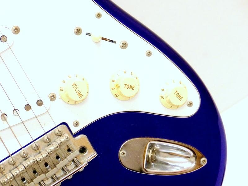 【1893】 美品 Fender Japan ストラトキャスター 95～96年