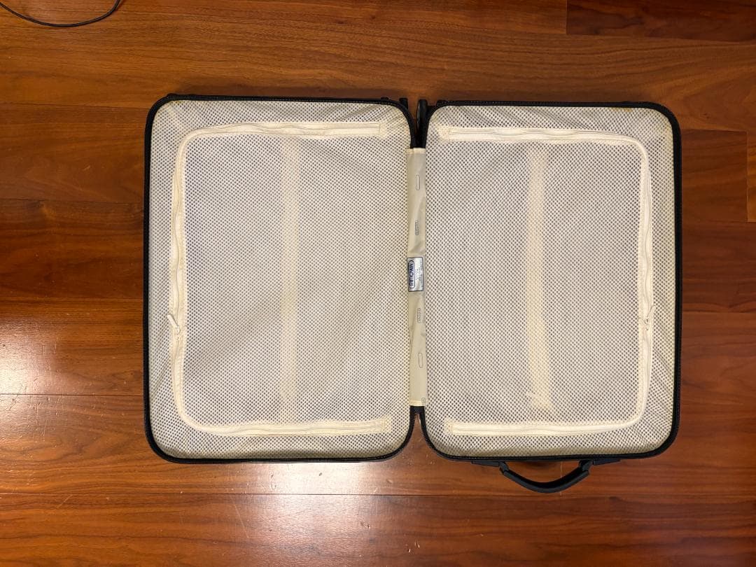 バッグ RIMOWA SALSA AIR 33L 825.52