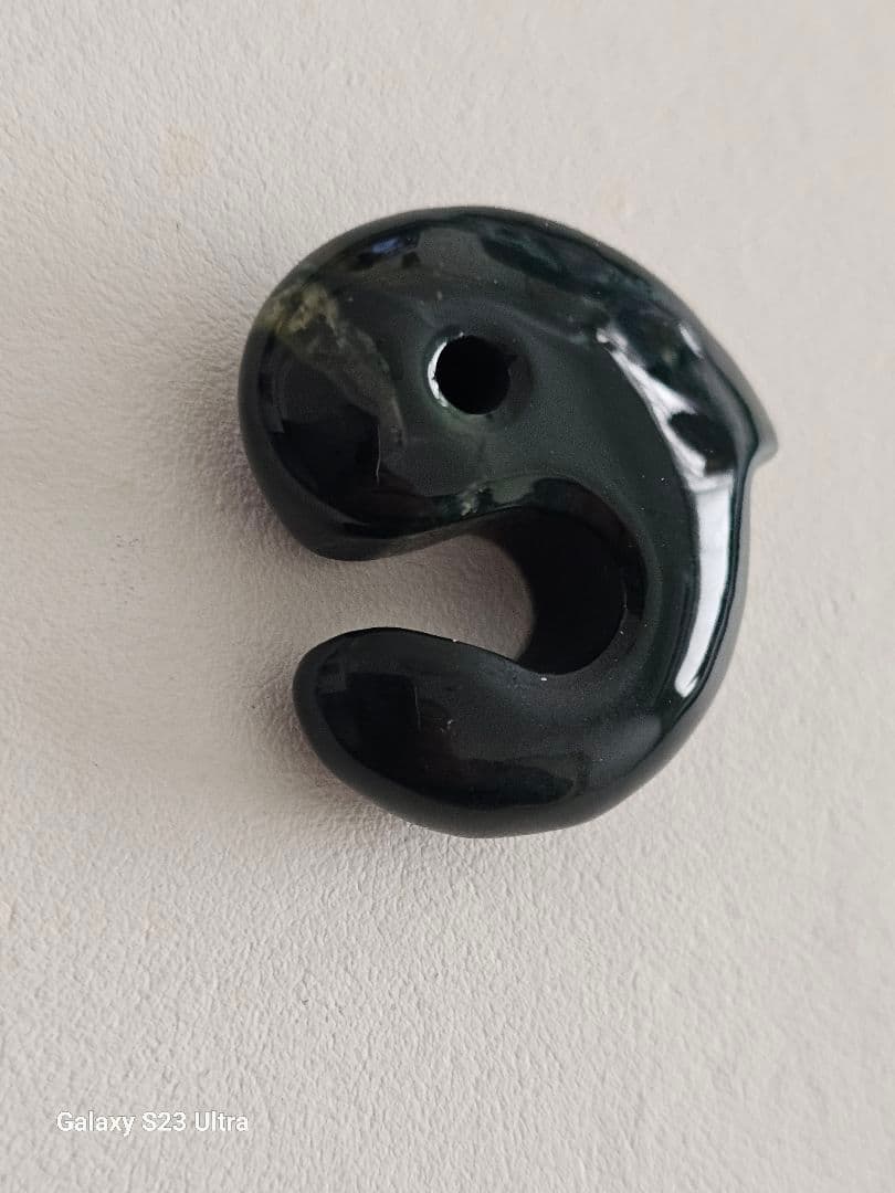 出雲瑪瑙碧玉飛龍勾玉宝石鑑別書付き