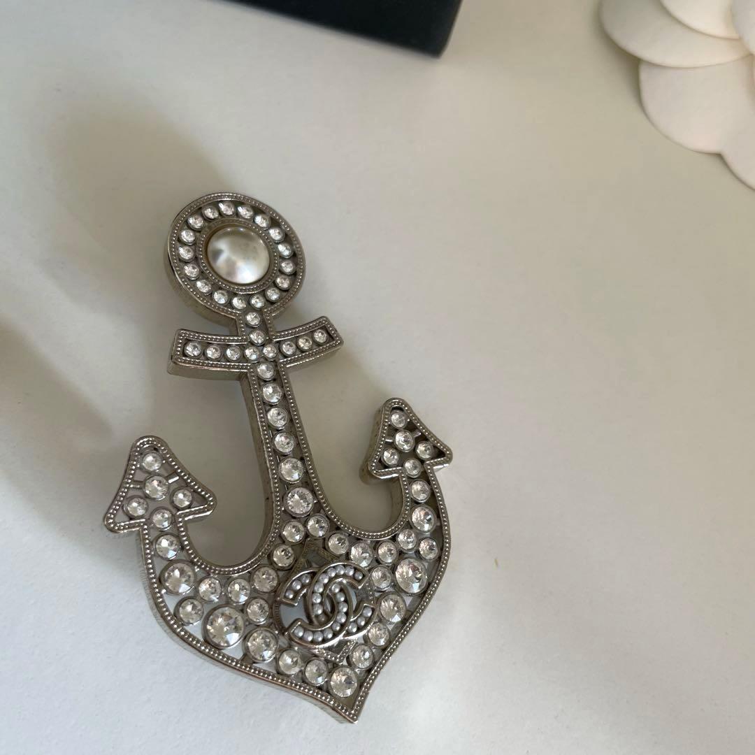 最終SALE！！CHANEL ブローチ 碇 パール ロゴ レア 希少 本物