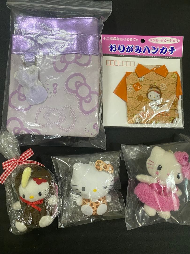 ご当地キティ、ハローキティ色々50点まとめ売り