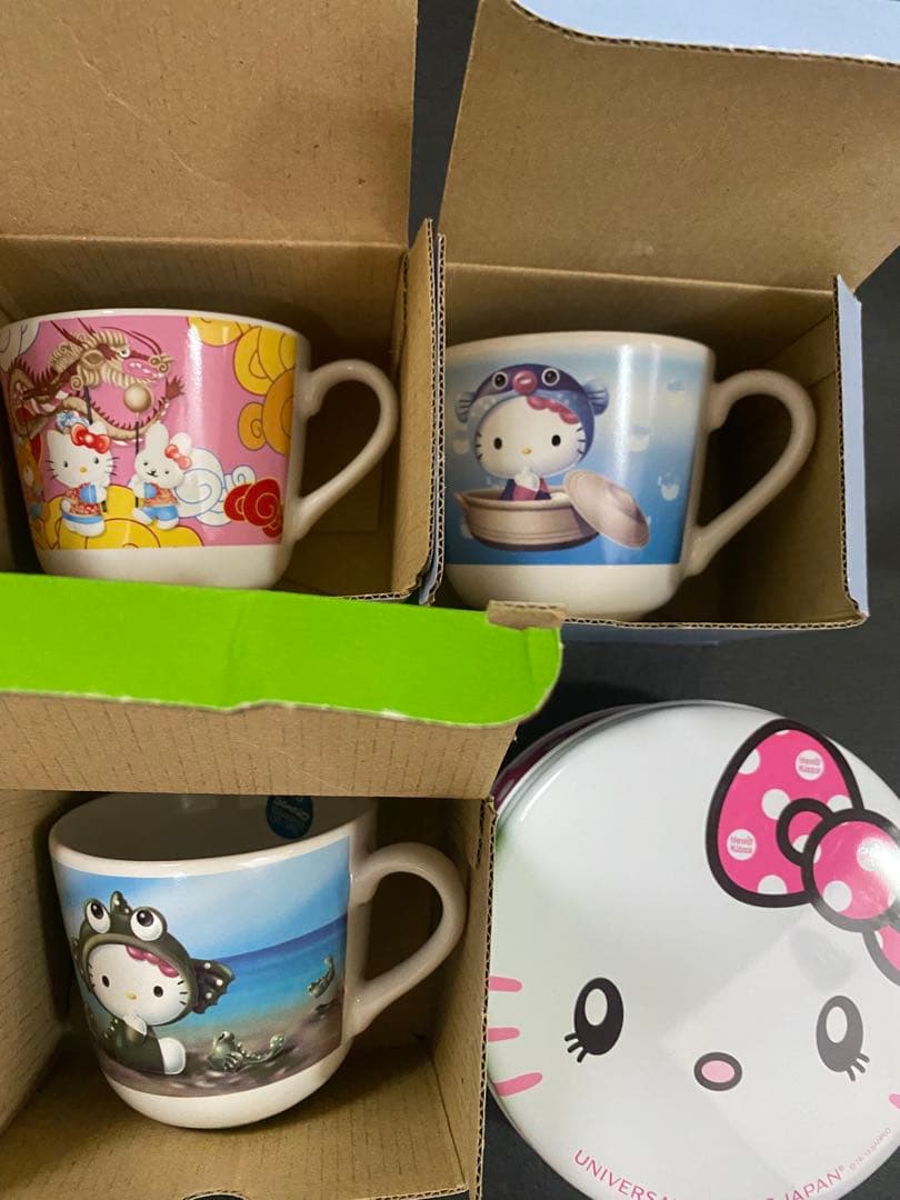 ご当地キティ、ハローキティ色々50点まとめ売り