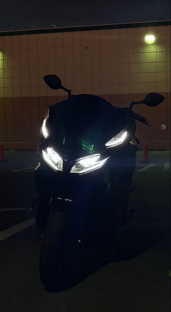 PCX jf81 デビルマスク　おまけあり