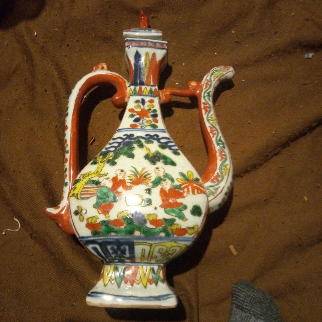 中国陶磁器　明萬歴赤絵　水差しB