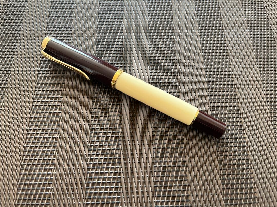 ペリカン　カフェクリーム　m200 EF