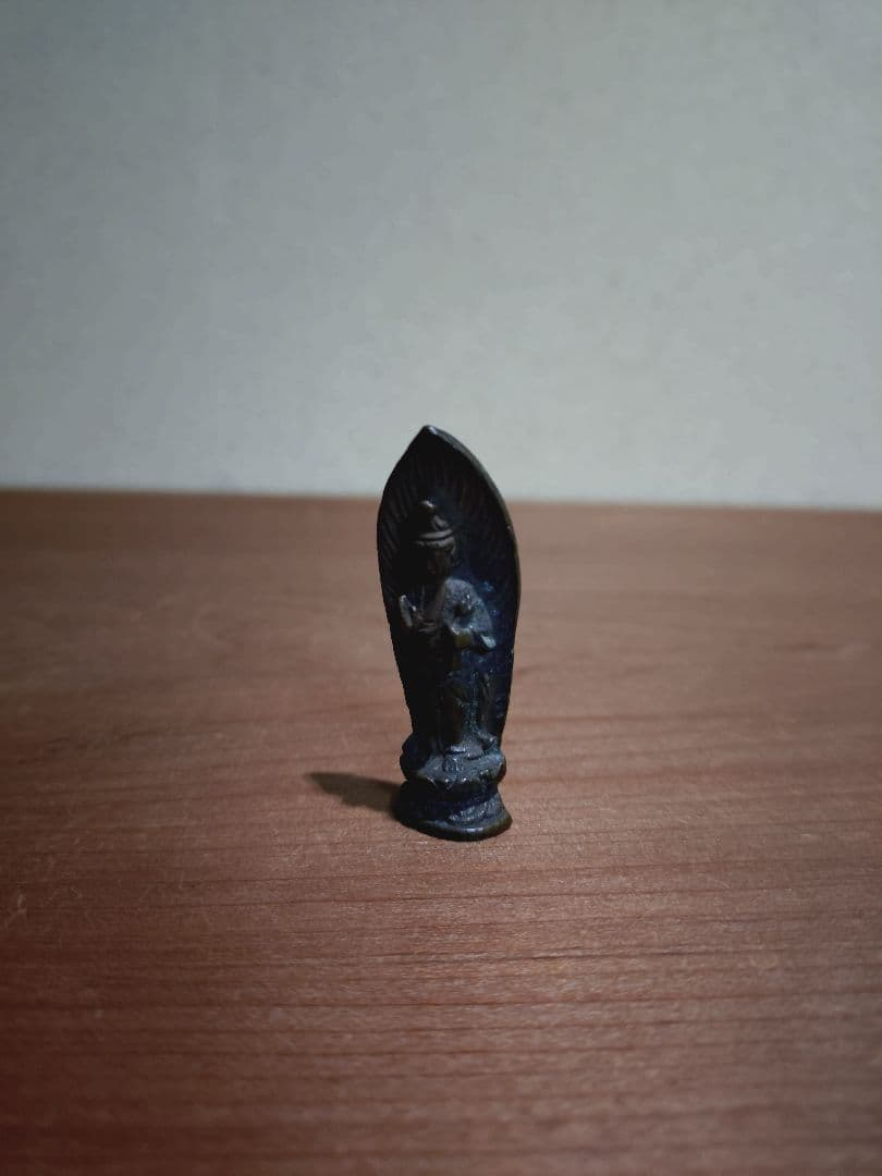 古銅 聖観音菩薩 立像 懐中仏 旅仏 豆仏 鎧仏 兜仏