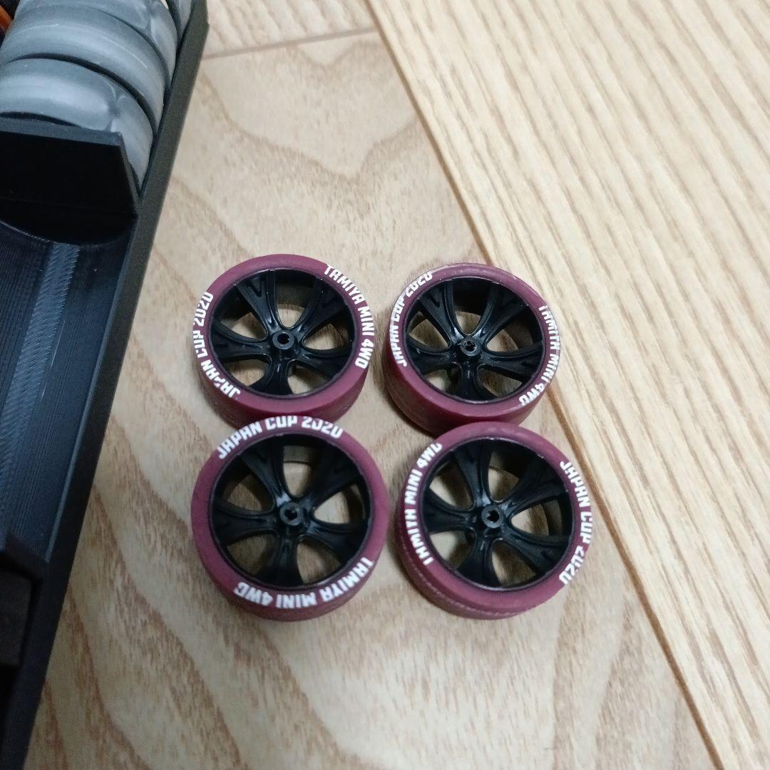 ミニ四駆　ペラタイヤ　約23.0〜24.5mm