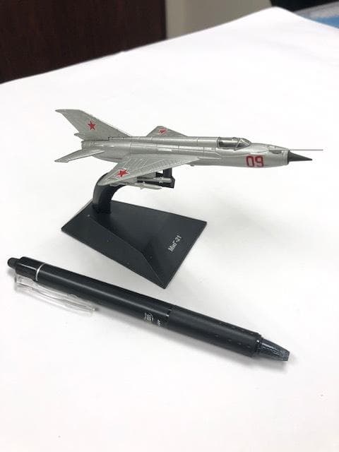 ソビエト MiG-21 ミグ21 バッライカ 1/123