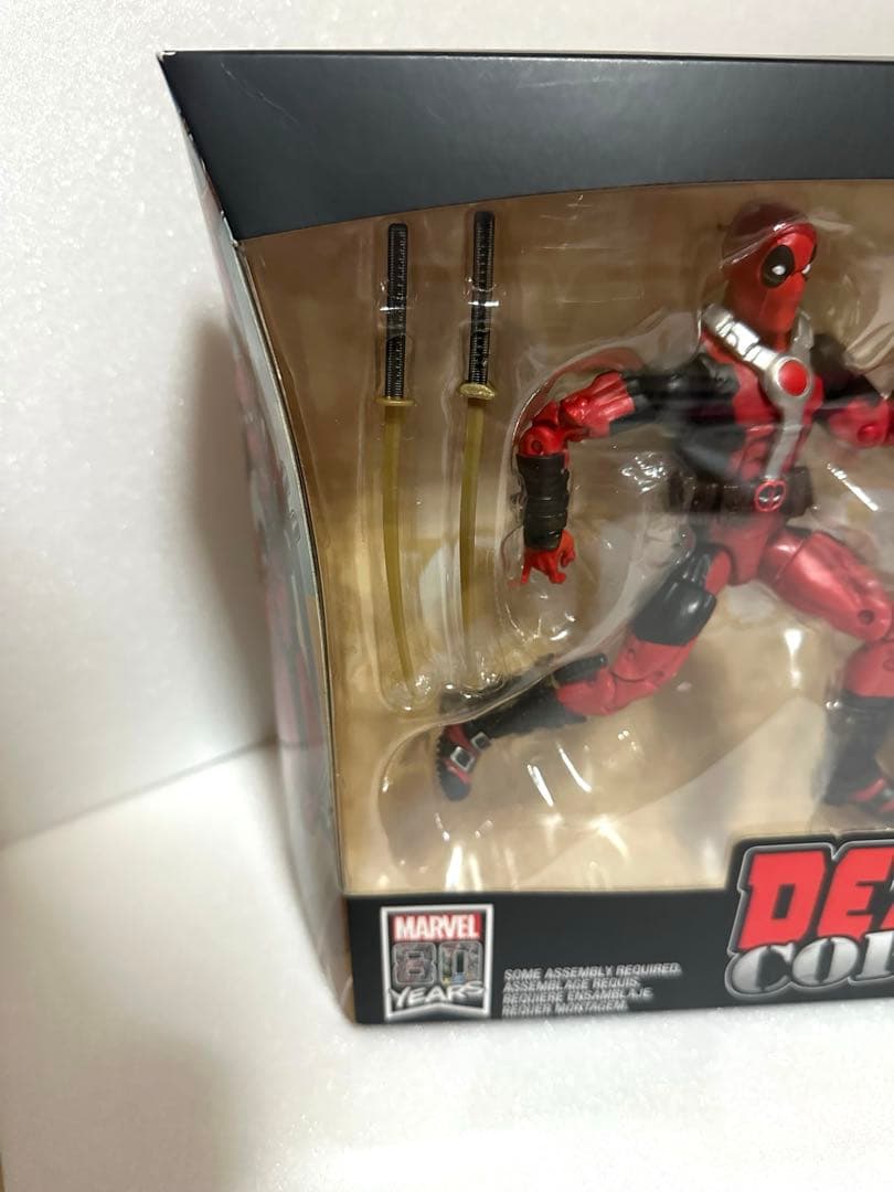 ハズブロ デッドプール・コープス & スクーター マーベルレジェンドフィギュア