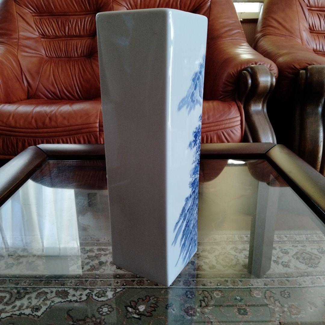 中国文房具骨董七十年前旧蔵【染付青花大方瓶　陶芸筆筒、筆立て】細工手絵山水人物