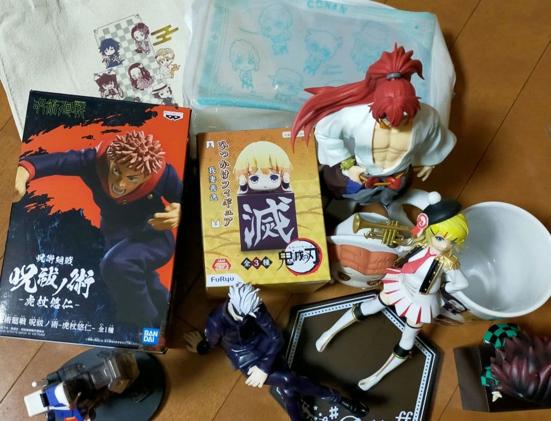 ノンジャンル アニメグッズ キャラクターグッズ まとめ売り 1000点以上