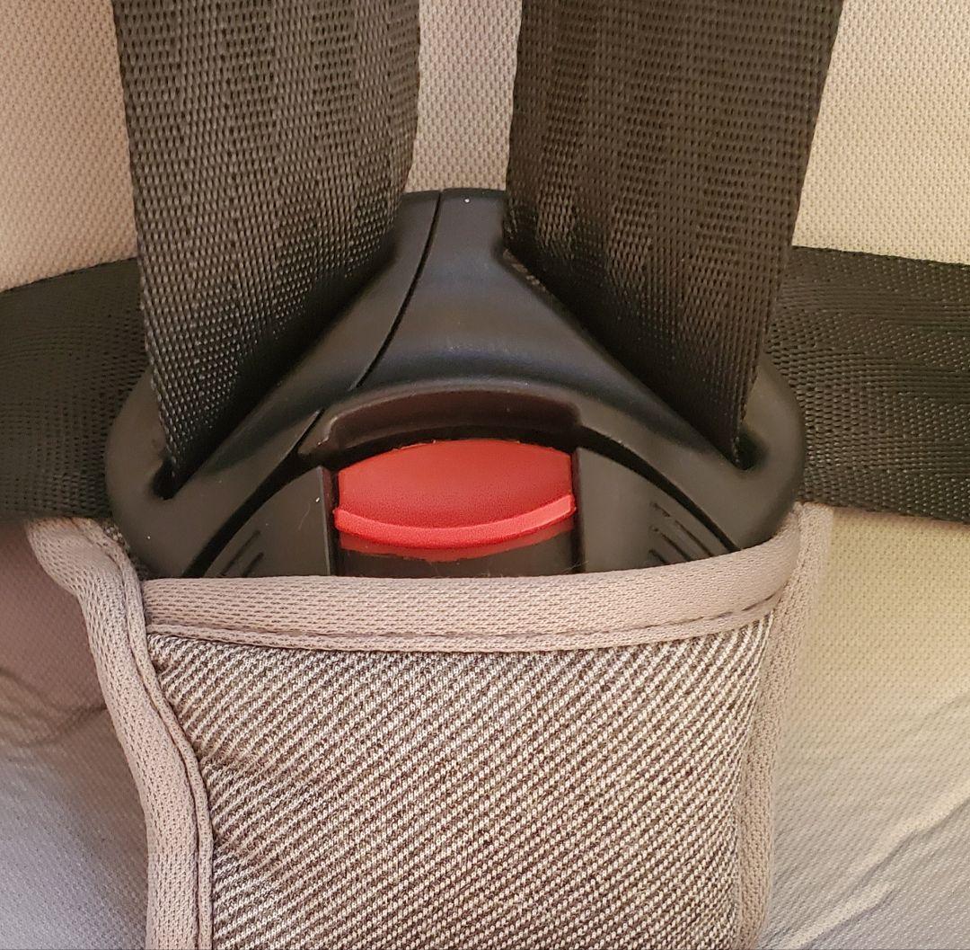 ニ*モ様 【新品同様】チャイルドシート アイリスプラザ シートベルト固定 新生児