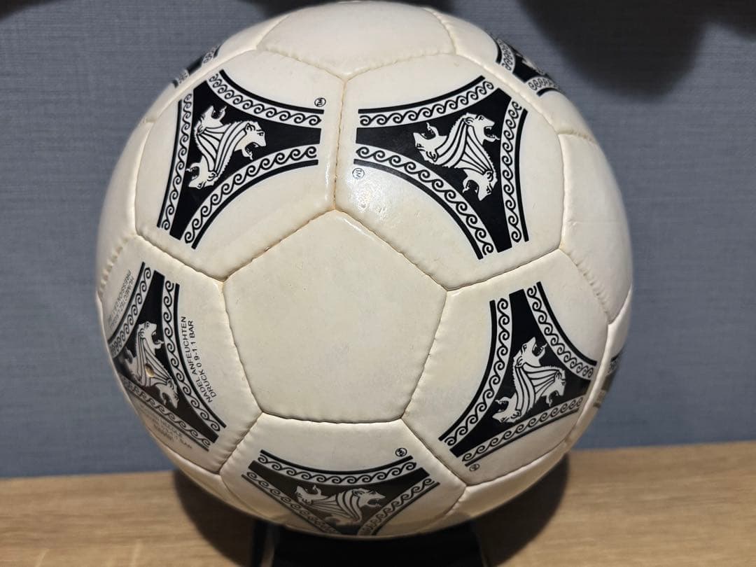 FIFAワールドカップ1990イタリア大会 公式試合球Adidas 5号球