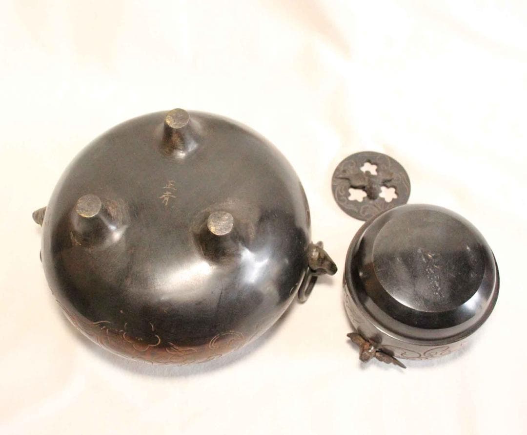 与*）様 茶釜 銅製 植物文 在銘 正斉 19cm 茶道具 古銅 銅器 金属工芸