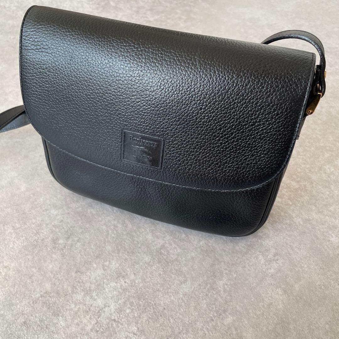 美品 バーバリーズ レザー ショルダーバッグ フラップ ノバチェック 黒