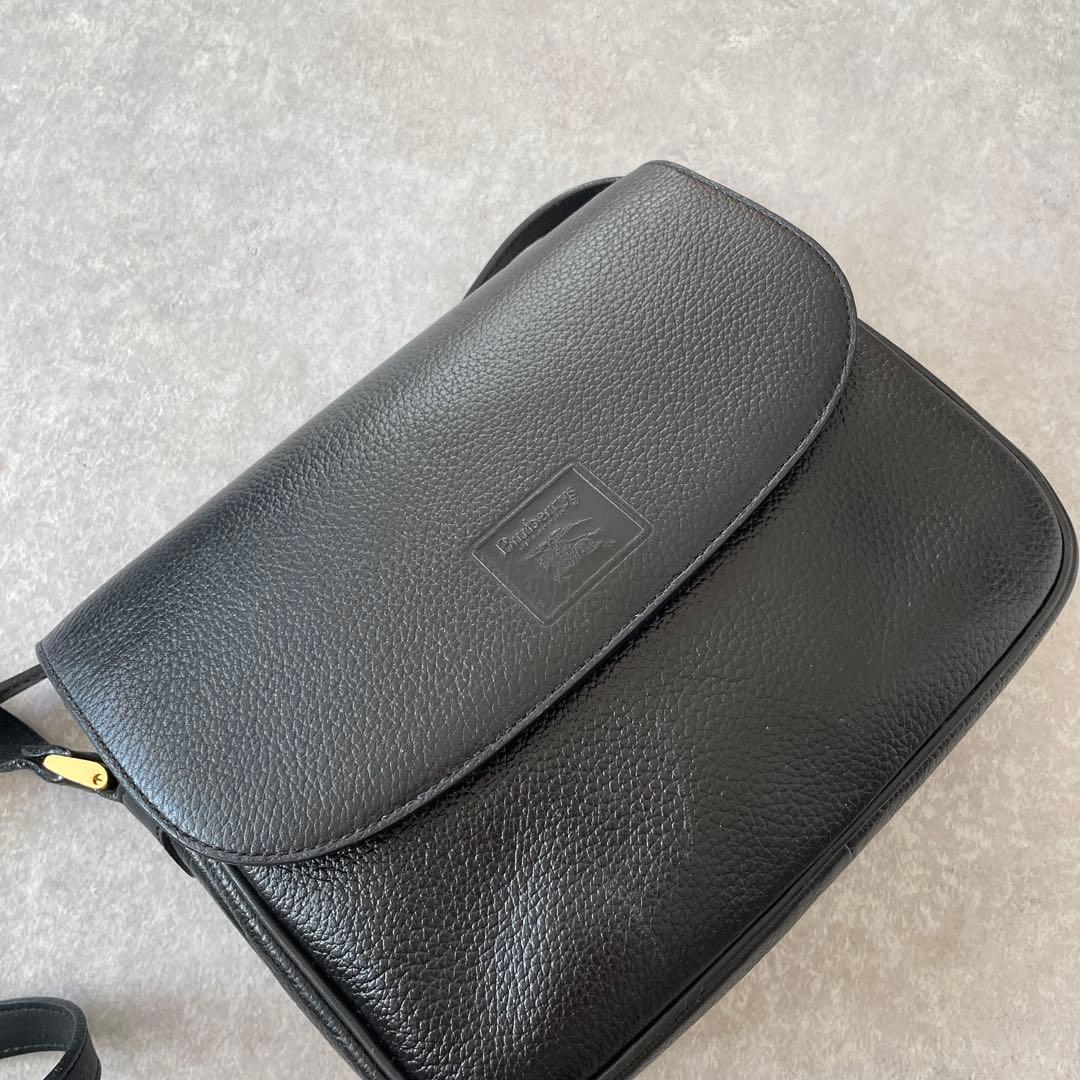 美品 バーバリーズ レザー ショルダーバッグ フラップ ノバチェック 黒