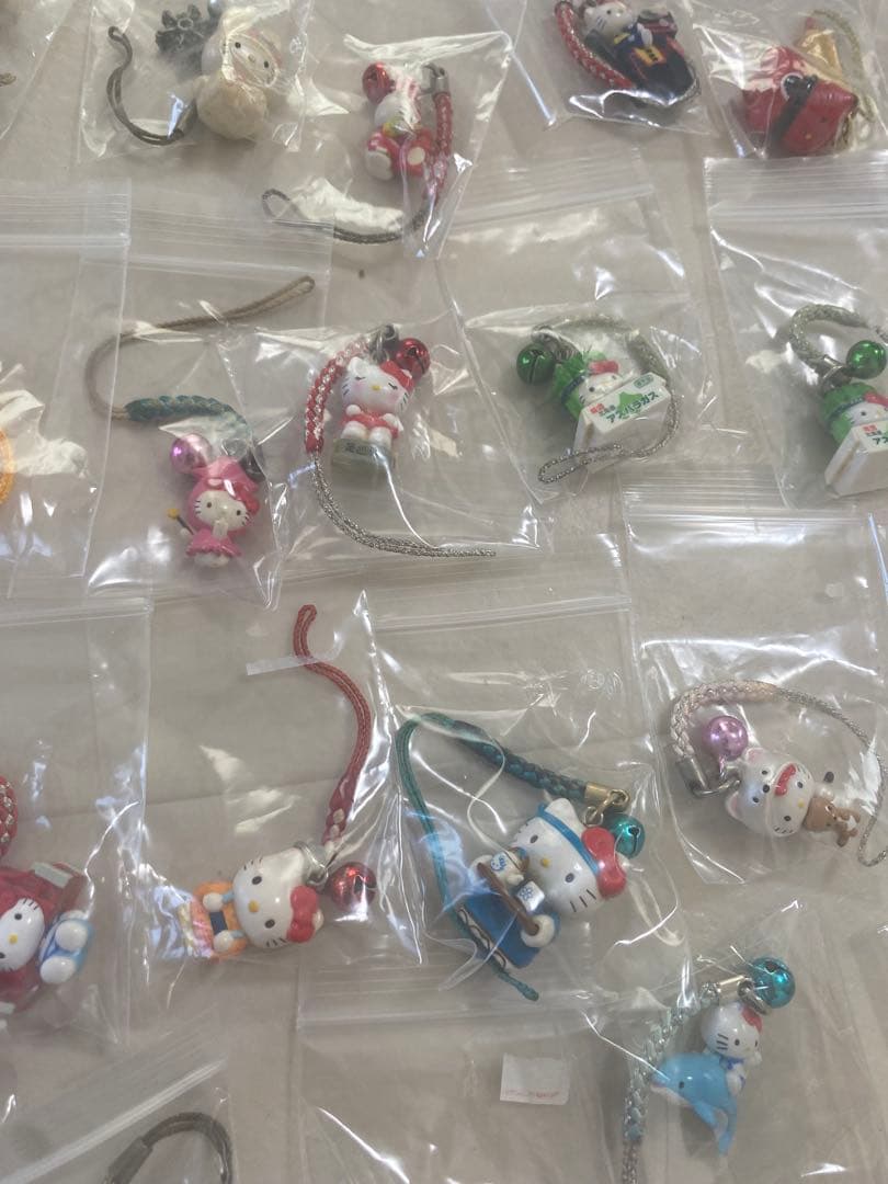 ハローキティ ストラップ セット ご当地　コラボ80点まとめ売り