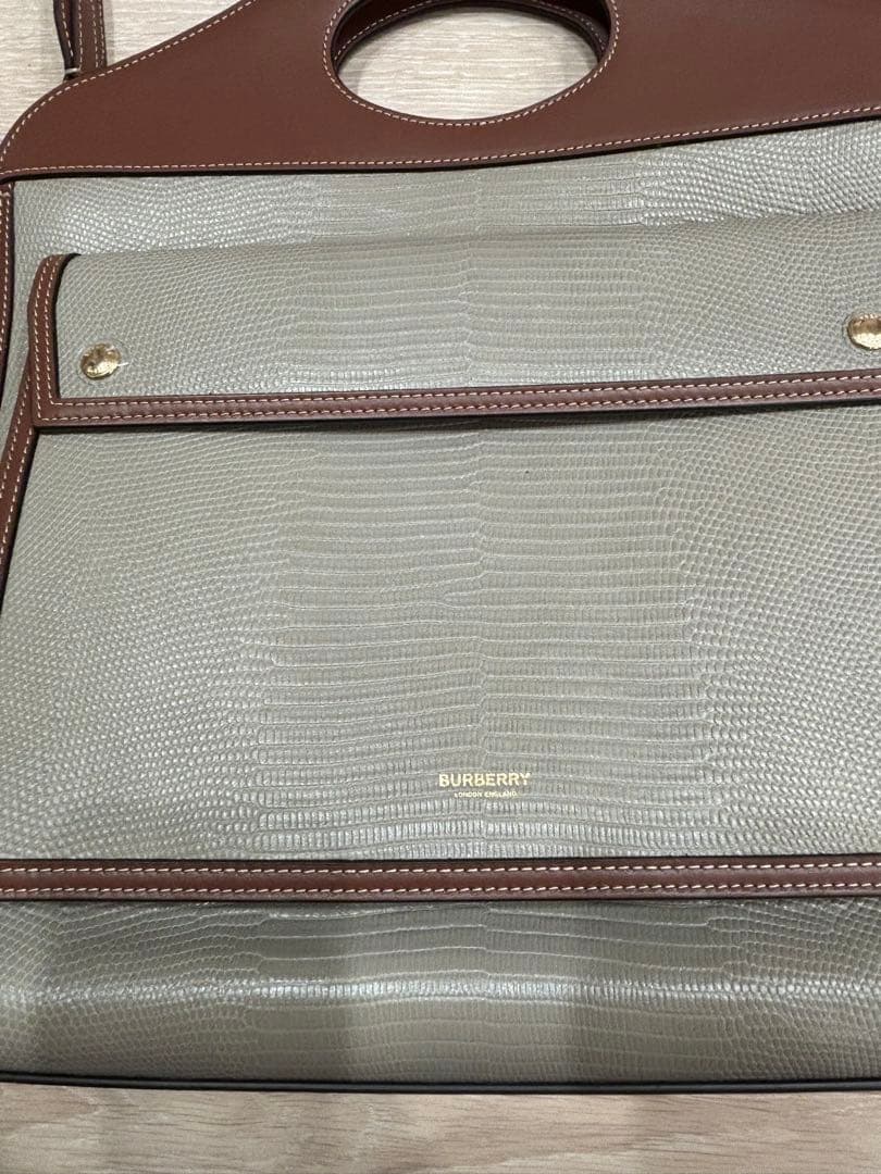 M*N様 美品バーバリー トップステッチ クロコ型押し ハンド/ショルダーバッグ