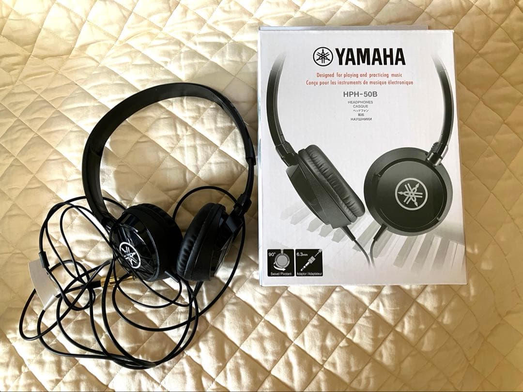 Yamaha PSR-E253 電子キーボード　ヘッドフォン付き