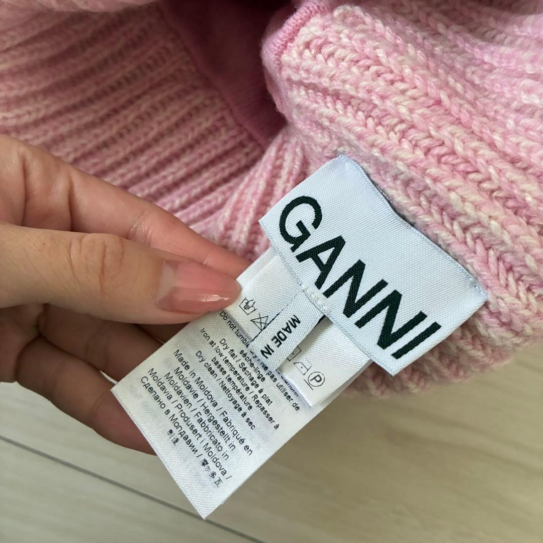 【GANNI】ピンク ニット帽 分厚め