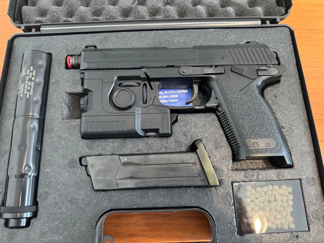 【おまけ付き】ソーコム　Mk23 18歳以上　固定スライドガスガン