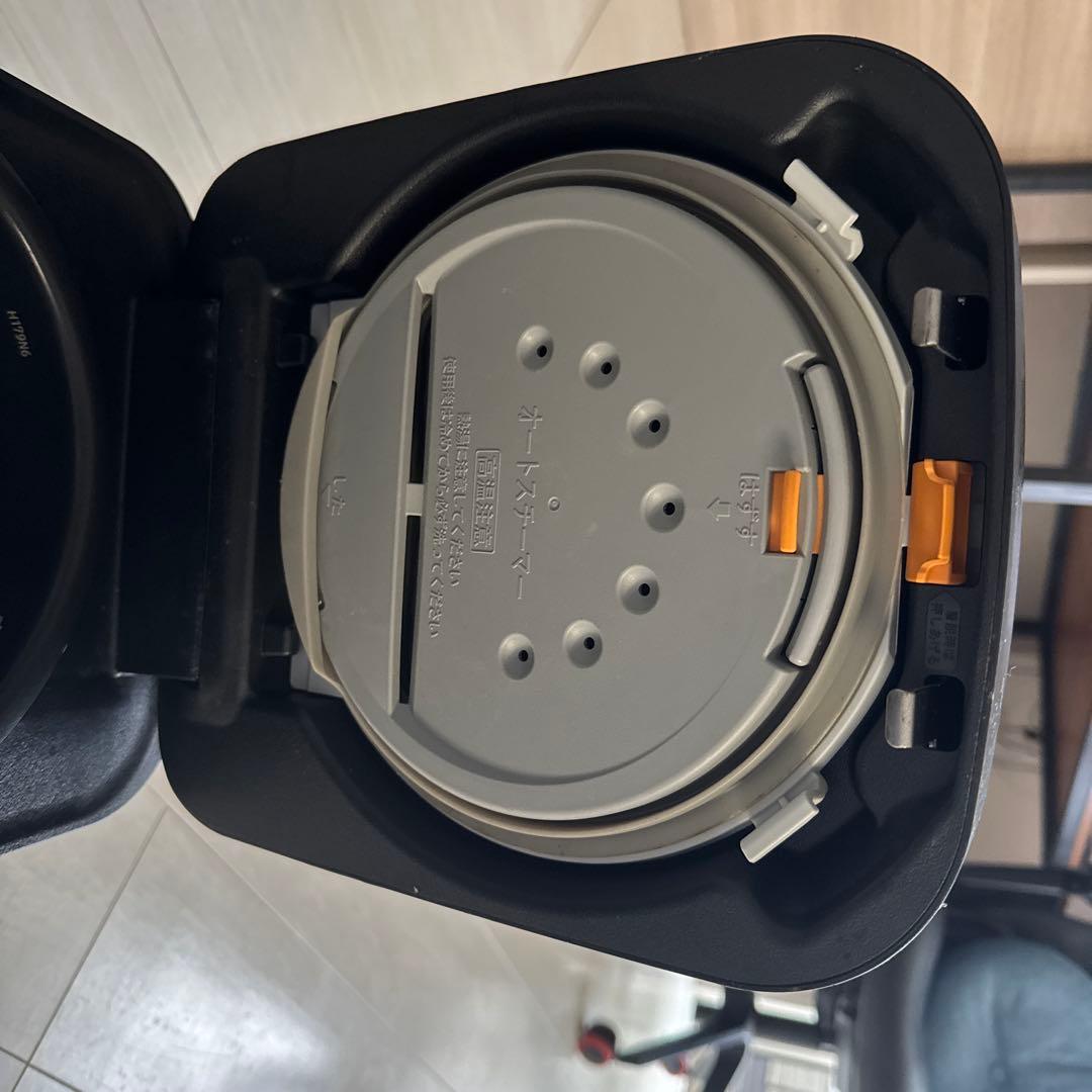 【ひーさん】2024製 HITACHI RZ-V100M 炊飯器 IH