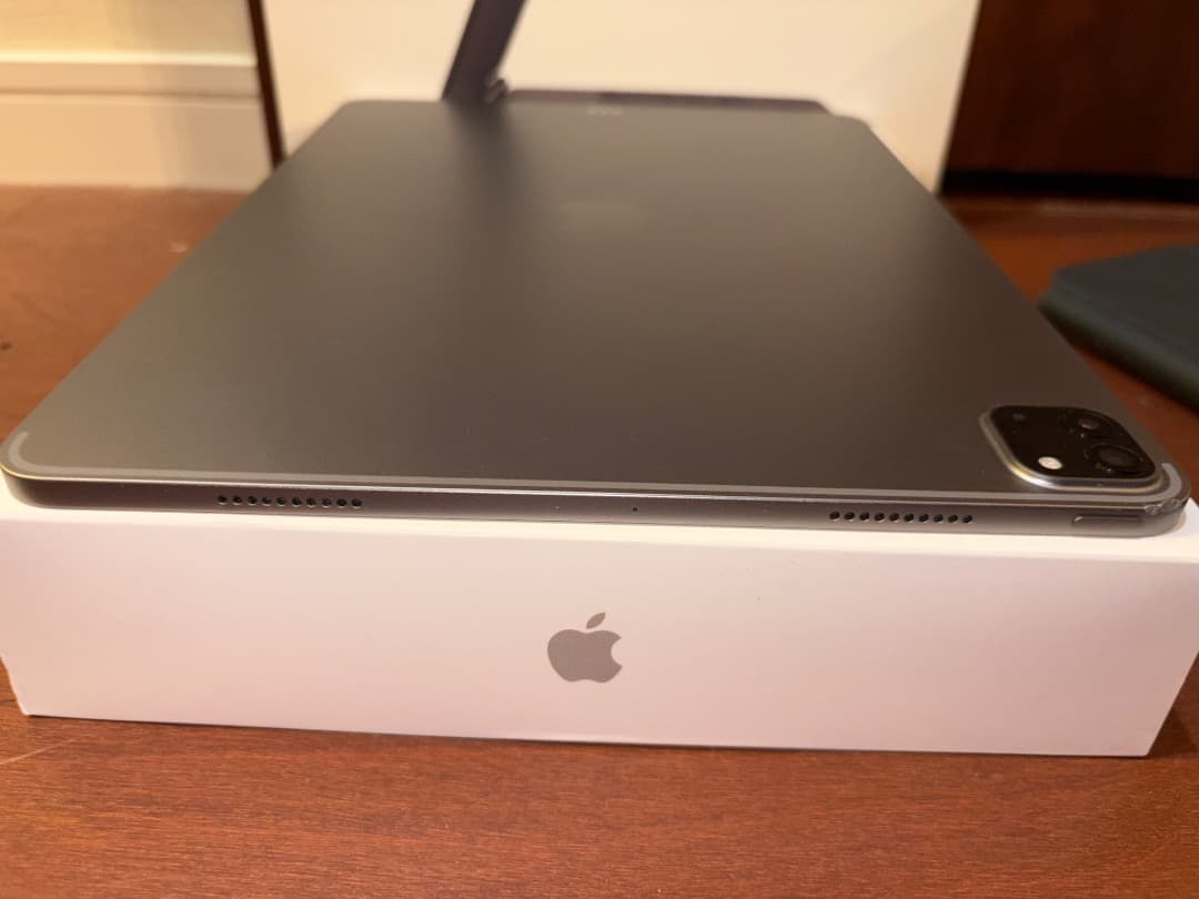 【美品セット】売り切りiPad Pro 12.9インチ第6世代（256GB）