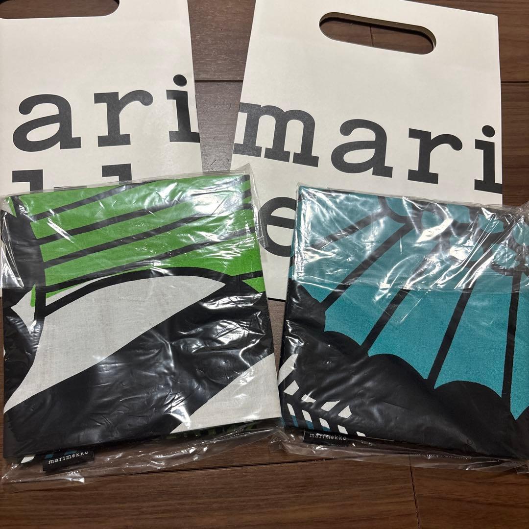 マリメッコ クッションカバー ピエニ シールトラプータルハ シイルトラプータルハ