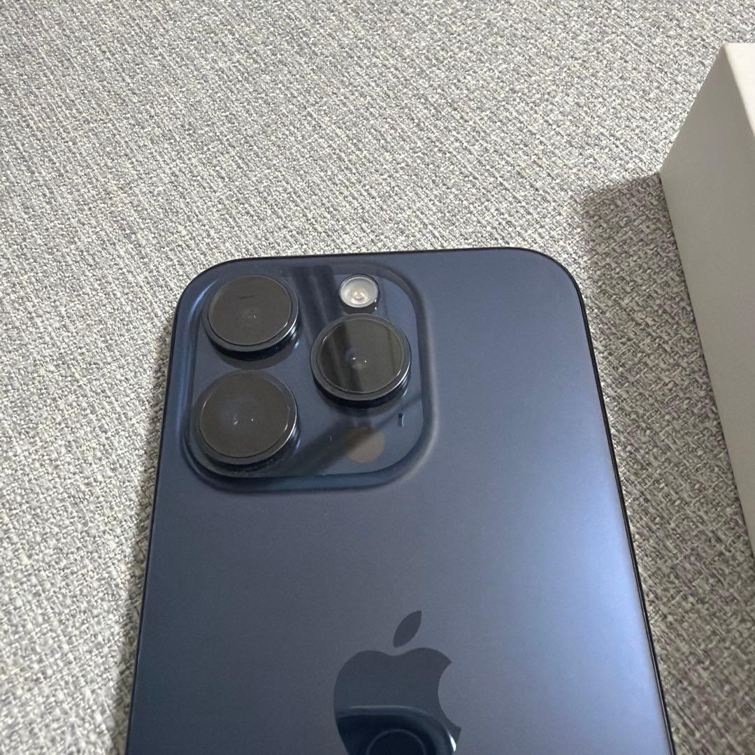 iPhone15pro ブルーチタニウム　128GB
